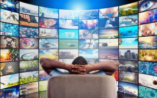 Cum să navighezi prin lumea Smart TV-urilor